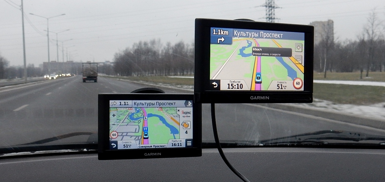 Garmin nuvi 55 LMT и Garmin nuvi 52 LM: назло смартфонам