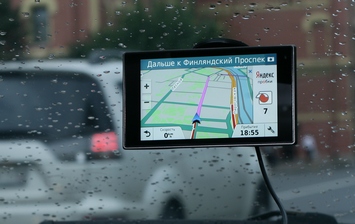 Тест навигатора Garmin DriveLuxe 50 RUS LMT
