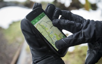 Land Rover представил новый смартфон
