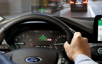 Ford представил проекционный дисплей с покрытием от фотолинз