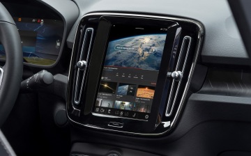 В машинах Volvo появится поддержка видеоплатформы YouTube
