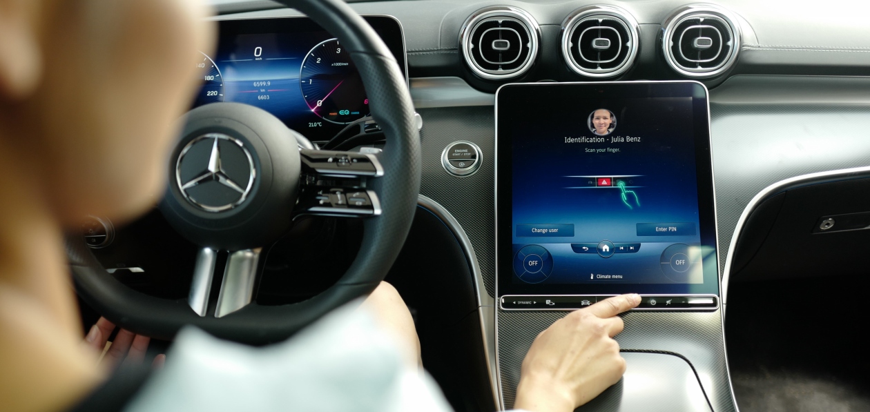 Mercedes-Benz превратит автомобиль в кредитку