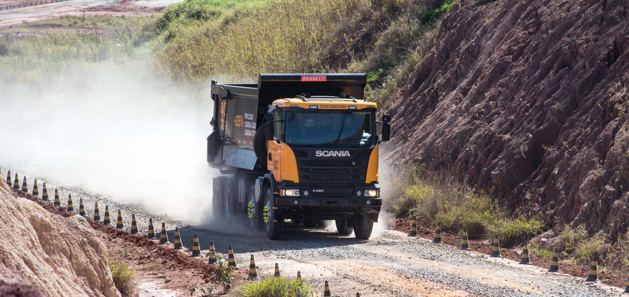 Scania выпустила новый тяжелый самосвал