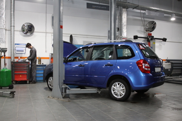 Снижение рентабельности, падение спроса, неподъемные налоги и кредиты. Как живет и работает автосервисная отрасль в 2026 году?