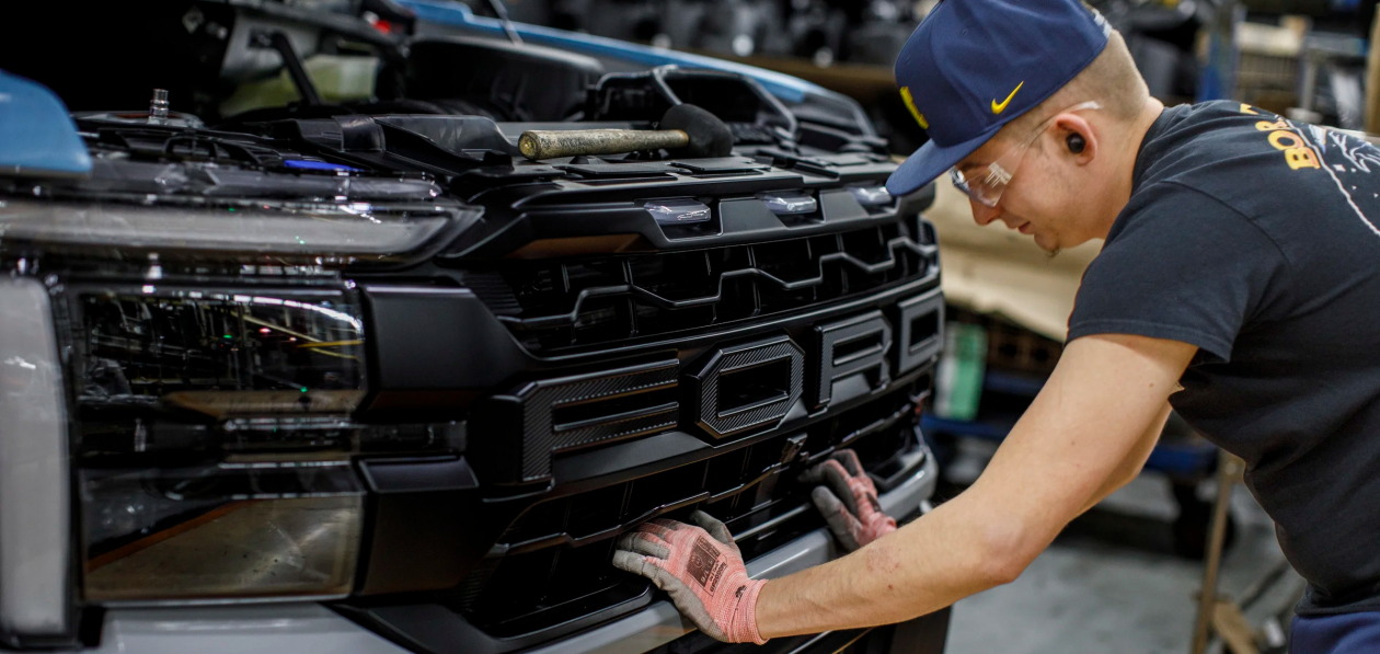 Искусственный интеллект уступил естественному: как Ford повысил качество своих машин, отказавшись от ИИ-инструментов