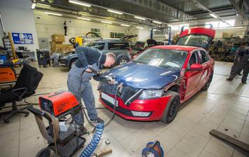 Восстанавливаем автомобиль у дилера: взгляд изнутри