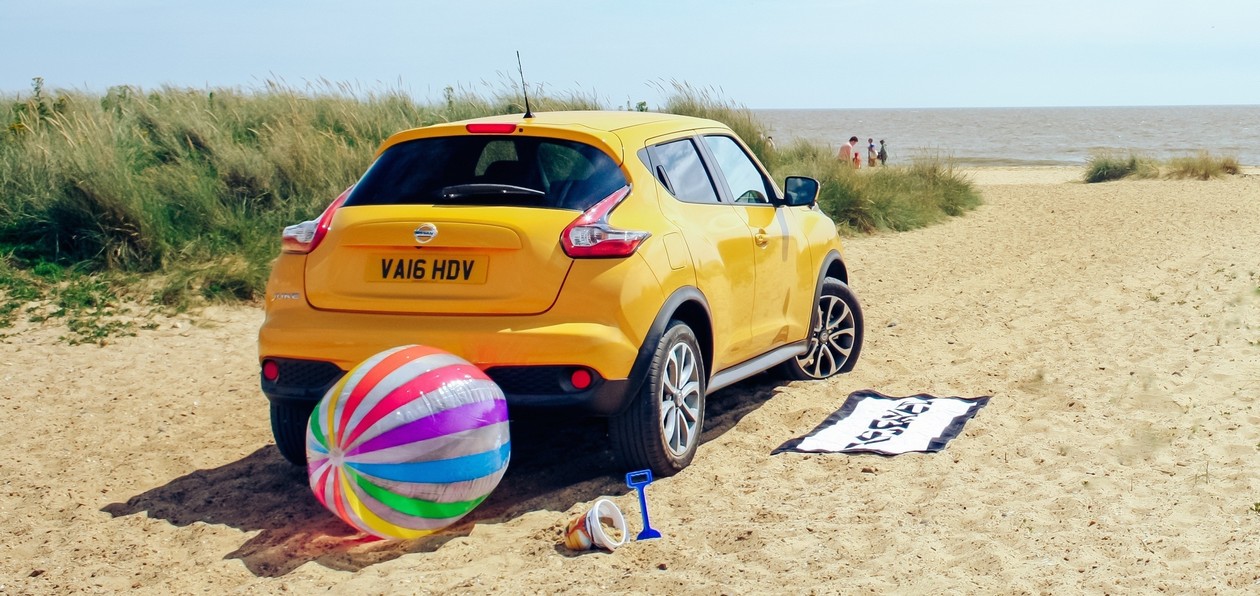 Nissan протестировал окраску кузовов и обивку салона