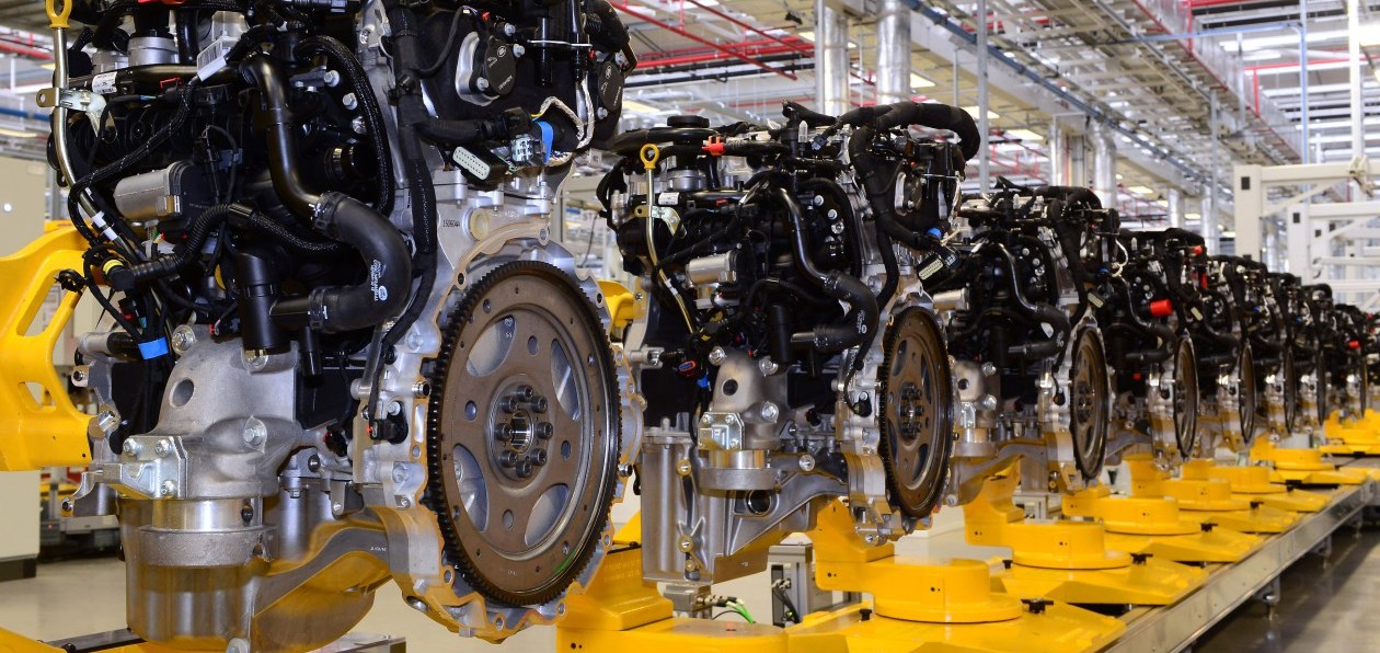 Jaguar Land Rover выпустил первый бензиновый двигатель Ingenium