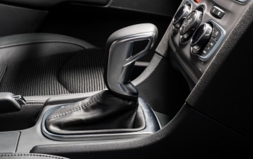 Peugeot-Citroen будет выпускать коробки передач Aisin