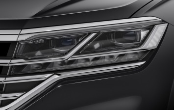Новый Volkswagen Touareg получил фары Hella