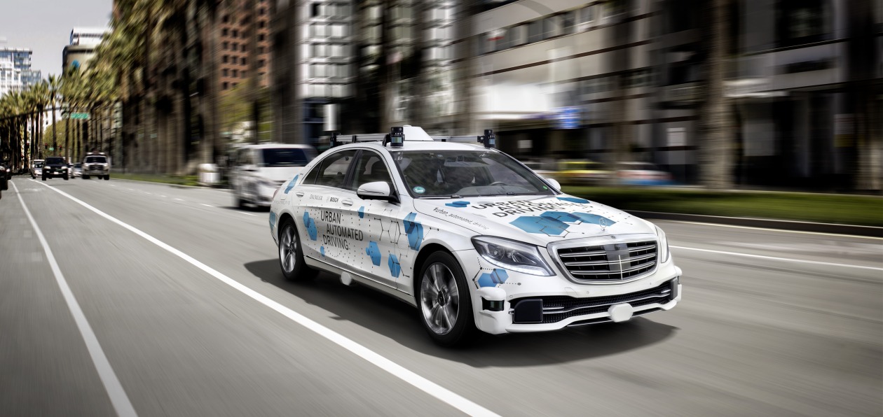 Bosch и Daimler объединят три цифровых сервиса на базе «беспилотников»