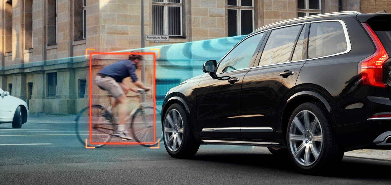 Системы автоторможения станут обязательными в Евросоюзе