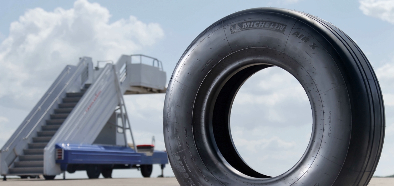 Самолеты Embraer E170 получат новые шины Michelin