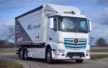 Mercedes-Benz запустил испытания электрического Actros
