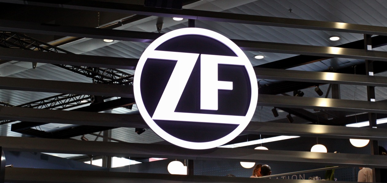 IAA 2019: ZF показал новаторский «гибрид»