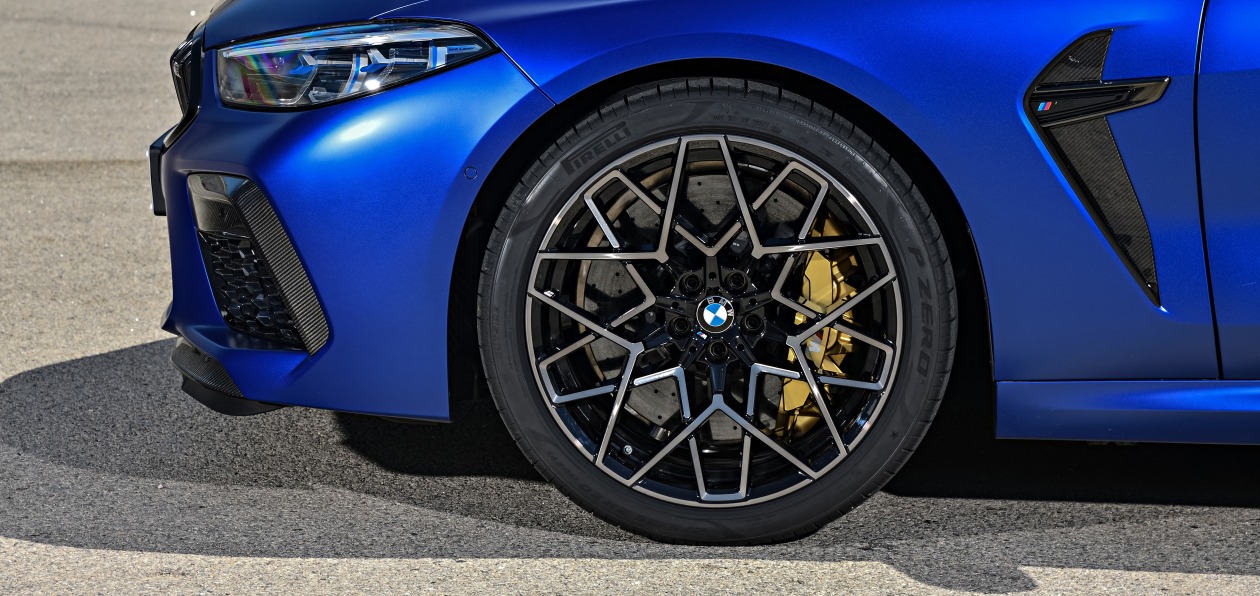 Pirelli выпустил шины для BMW M8