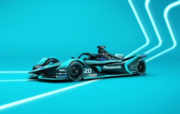 Гоночный Jaguar I-Type 4 поедет на жидкостях Castrol