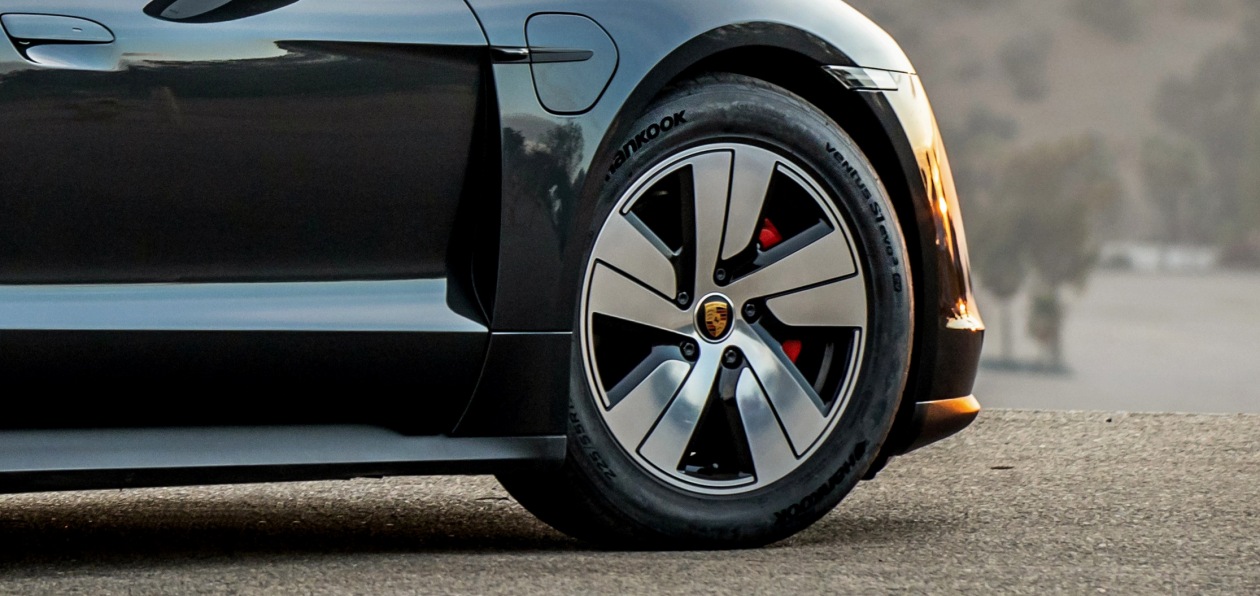 Porsche Taycan «поедет» на шинах Hankook