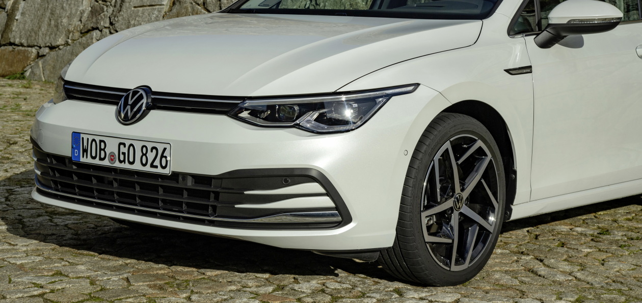 Volkswagen Golf VIII «поедет» на новых шинах Bridgestone