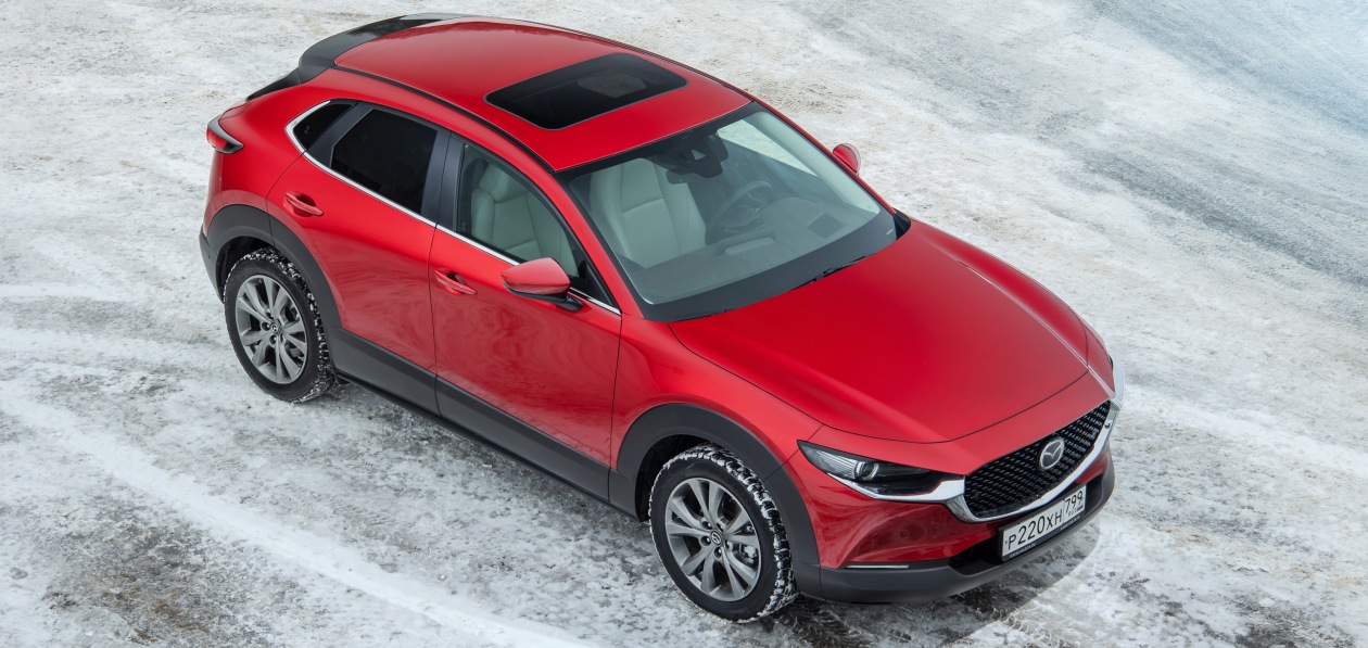 Новая Mazda CX-30 получила люк Webasto
