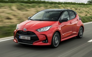 Гибрид Toyota Yaris «поедет» на системе привода польского производства