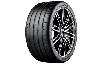 Bridgestone доработала флагманские шины ради Ferrari Roma