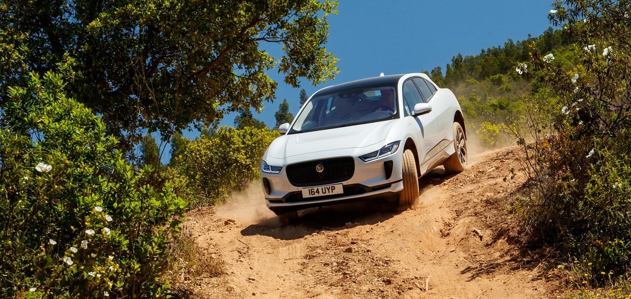 Jaguar I-Pace будут поставлять на шинах Continental