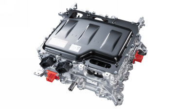 Кроссоверы Toyota bZ4X и Subaru Solterra получат электронику Denso
