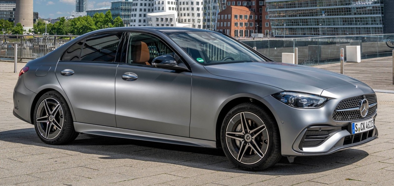 Базовые Mercedes-Benz С-Class получат шины Continental