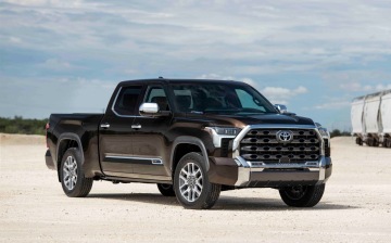 Новая Toyota Tundra получила систему кругового обзора Magna