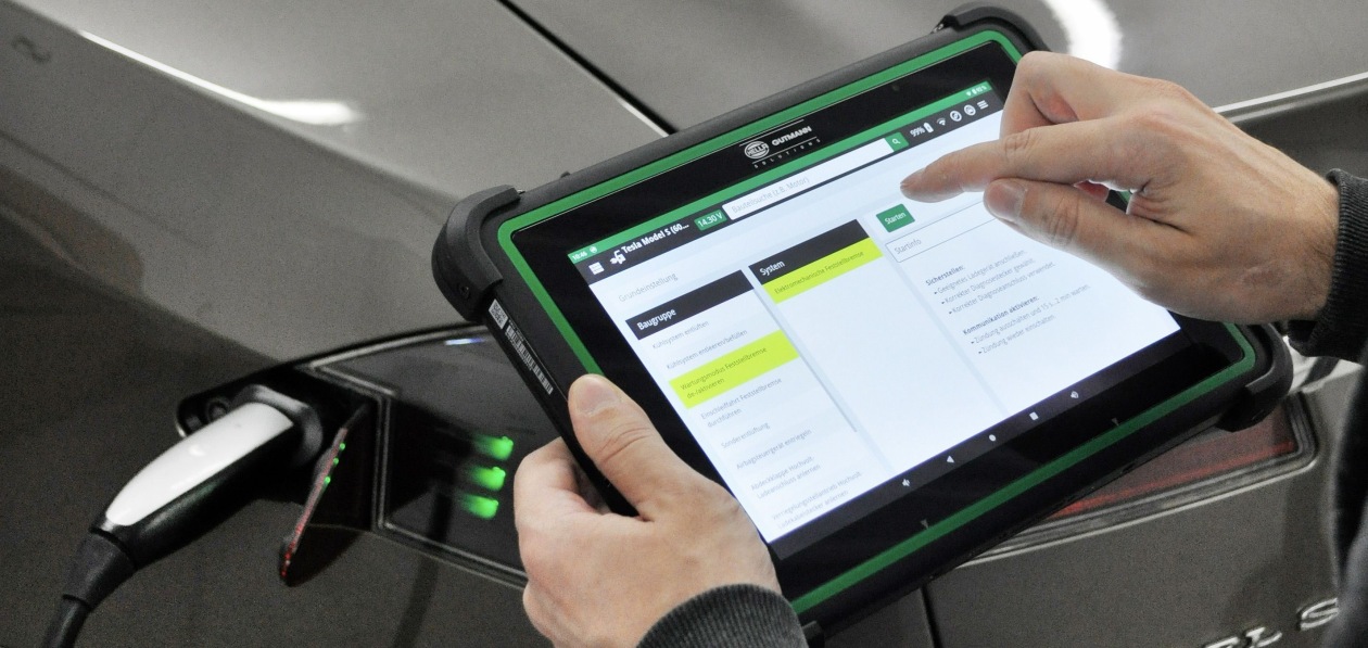 Система диагностики тяговой батареи от Hella получит расширенный набор функций