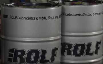 Зеленая краска позволит отличить масла Rolf Professional от подделки