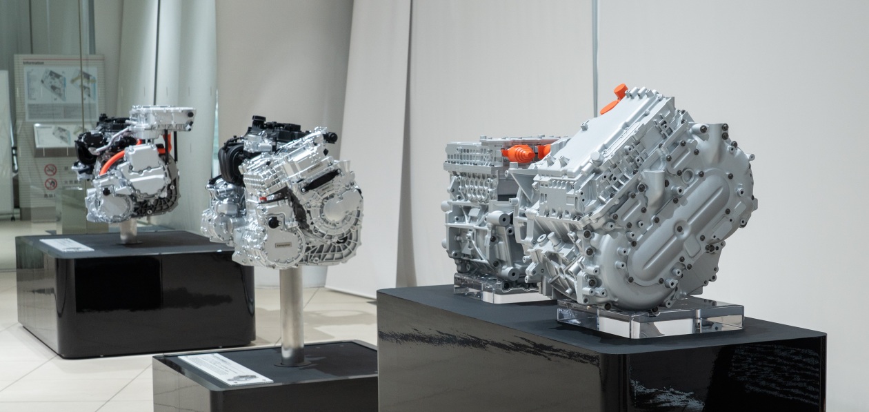 «Икс в одном»: Nissan унифицирует двигатели электромобилей и гибридов ради экономии