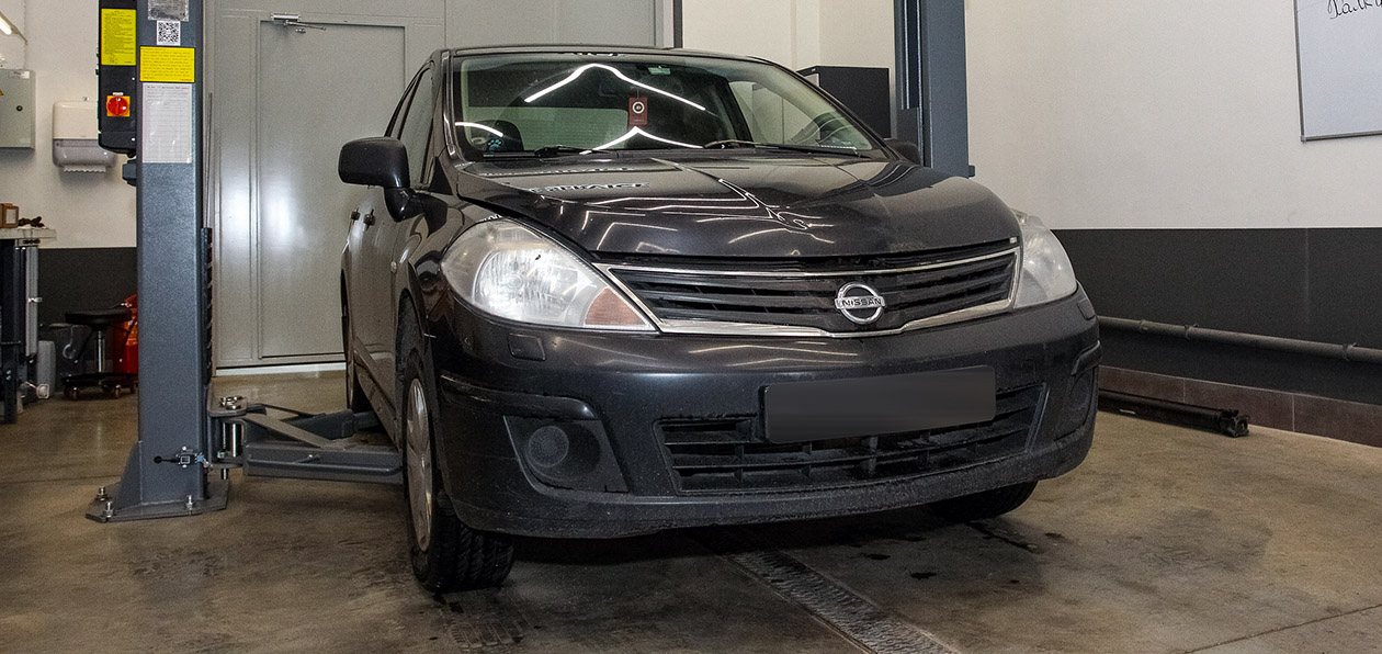 13 лет – не приговор: приводим в порядок подержанный Nissan Tiida