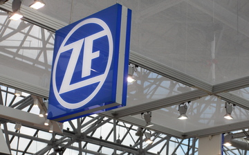 Шанхай 2025: ZF представил новые решения для легковых и грузовых электромобилей