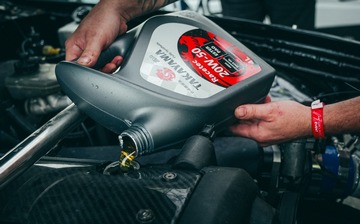 Takayama запустил продажи моторных масел Racetec 20W-50