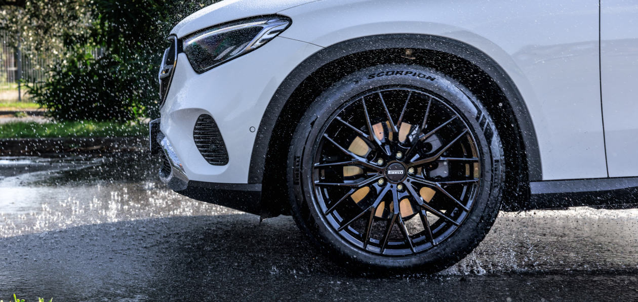 Pirelli выпустила третьего «Скорпиона»