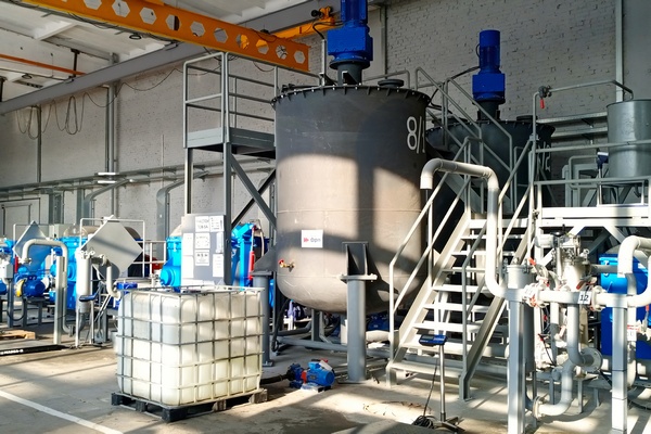 В Самарской области начали выпускать автомобильные мастики и клеи