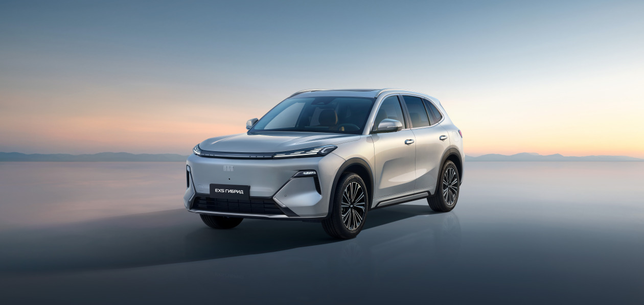 Гибридный Geely EX5 получил новую версию